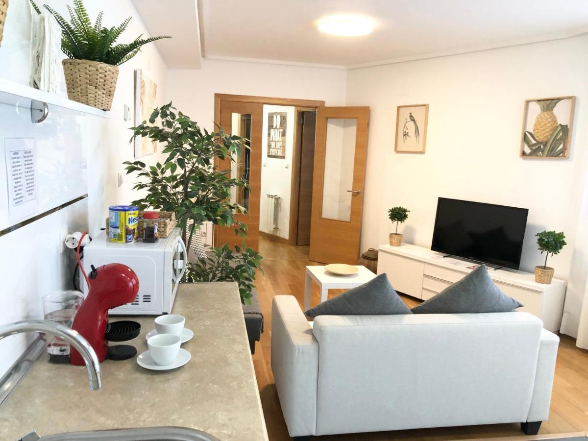 Apartamento 1 Centrico Garaje Wi-Fi Para Trabajar Apartment กาสโตร-อูร์เดียเลส ภายนอก รูปภาพ